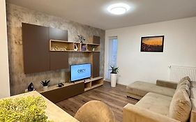 Cozy Deluxe Apartments - Coresi Mall #Brasov